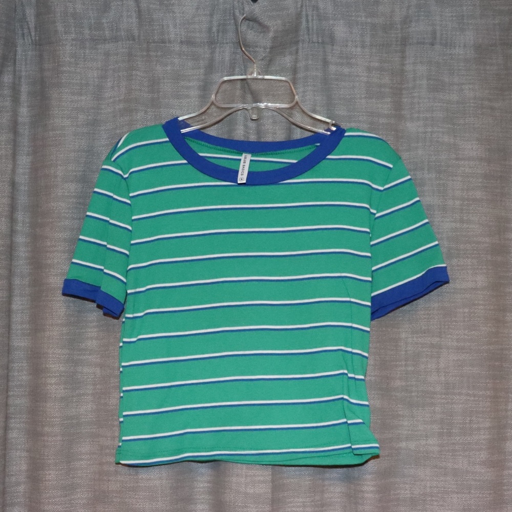 Woman’s short sleeve